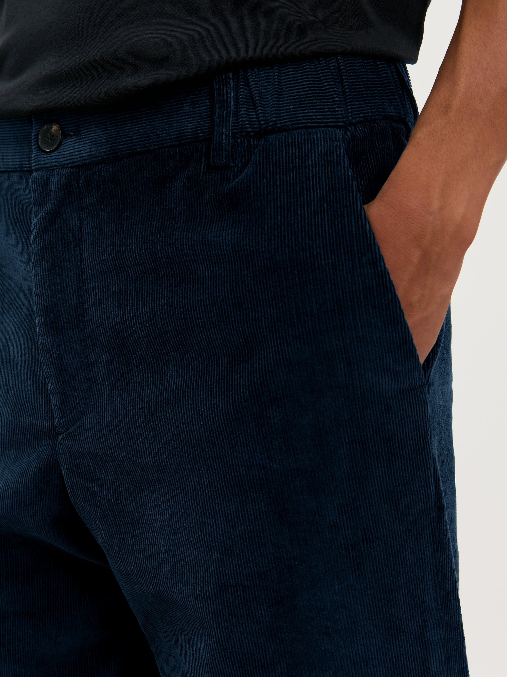 The Cord Trouser || Navy | Corduroy