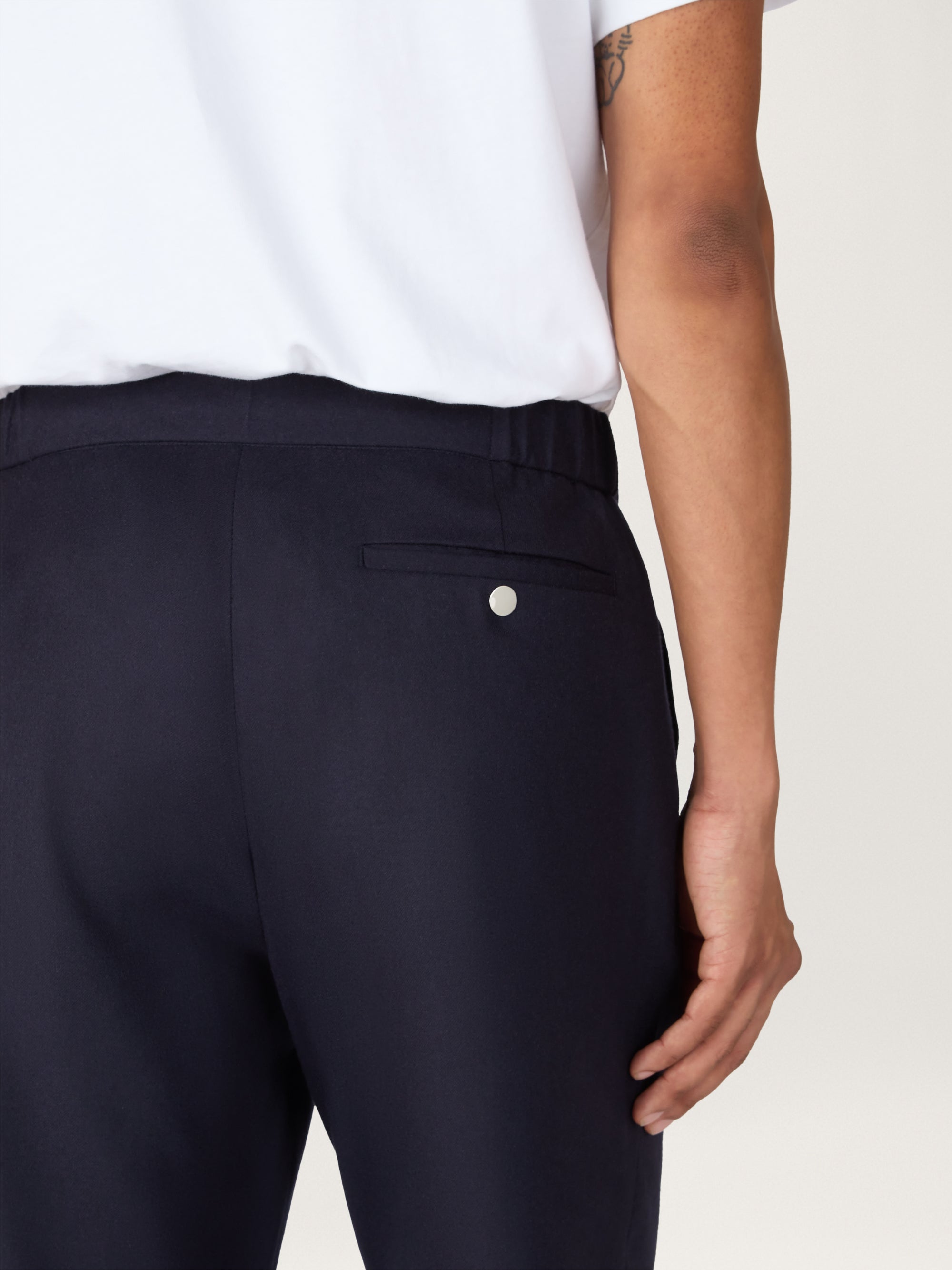 The 24 Trouser Relaxed Fit || Navy | Traceable Wool